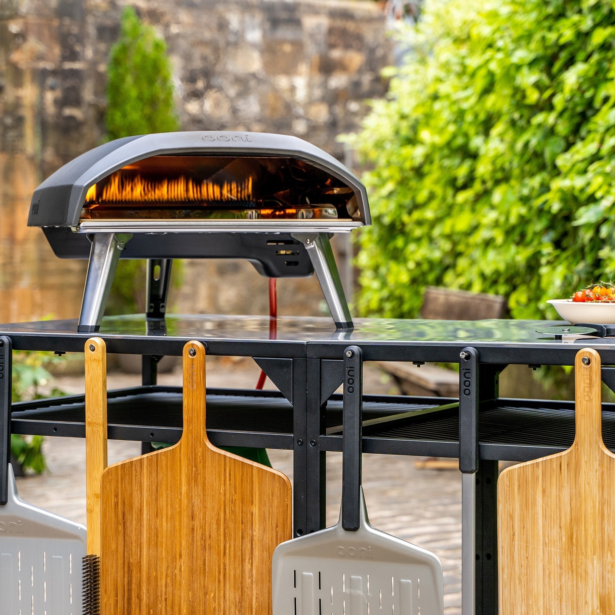 Ooni Large Pizza Table Bundle